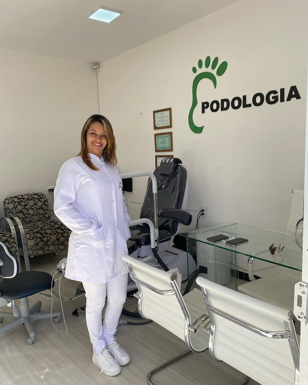 Consultório de Podologia limpo e organizado